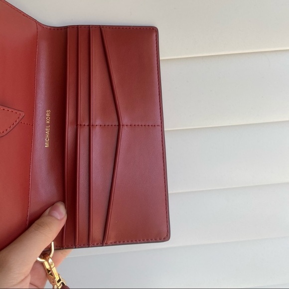 Michael Kors Wallet - Picture 6 of 13